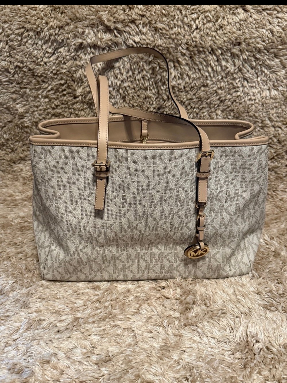 Michael Kors Jet Set Travel EW Tote